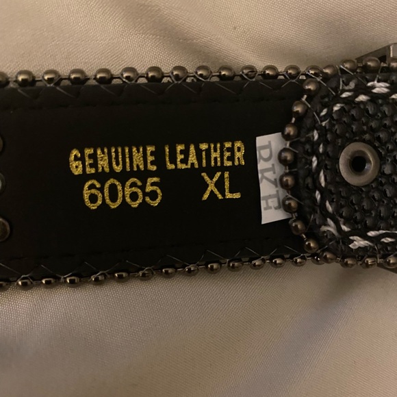 Belt - Picture 3 of 7